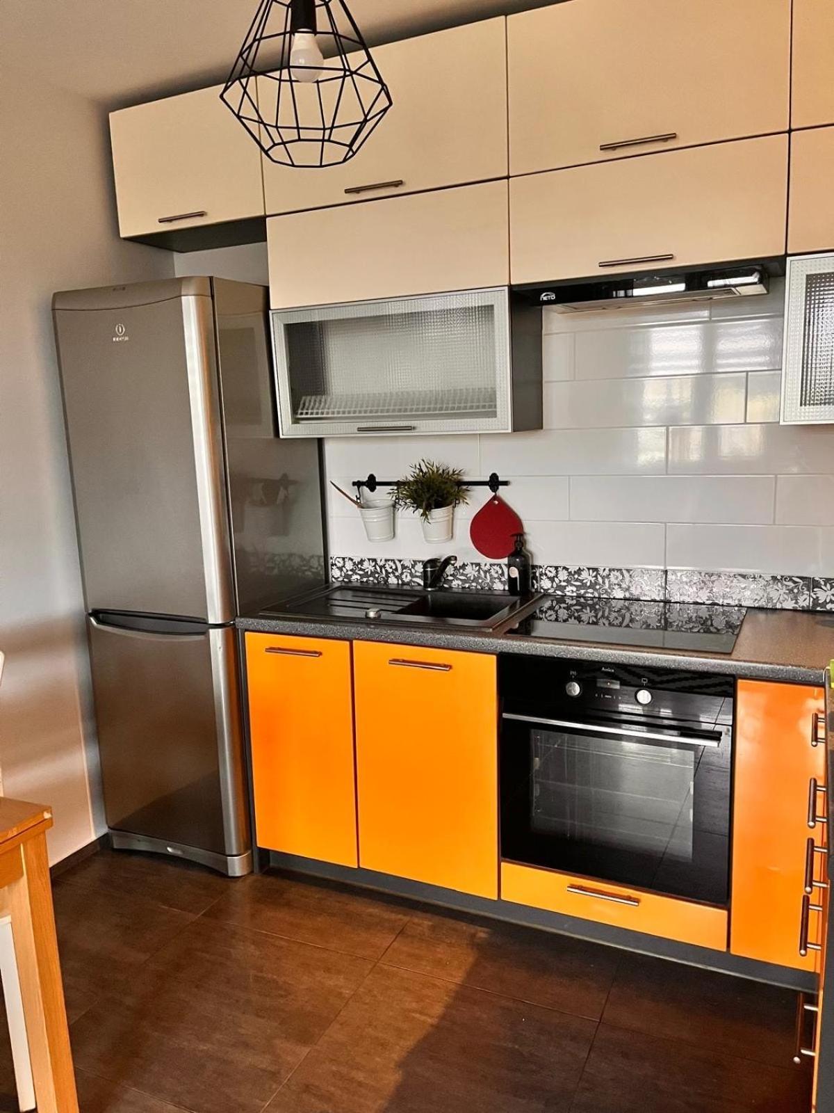 Apartment Oska Przy Parku, Klimatyzacja, Tv, Parking, Tauron, Expo, Komunikacja Miejska